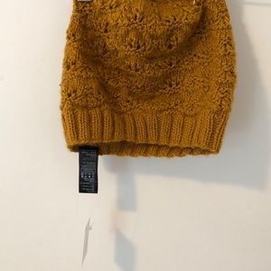 Forever 21 | Women’s mustard knit beanie BRAND NEW